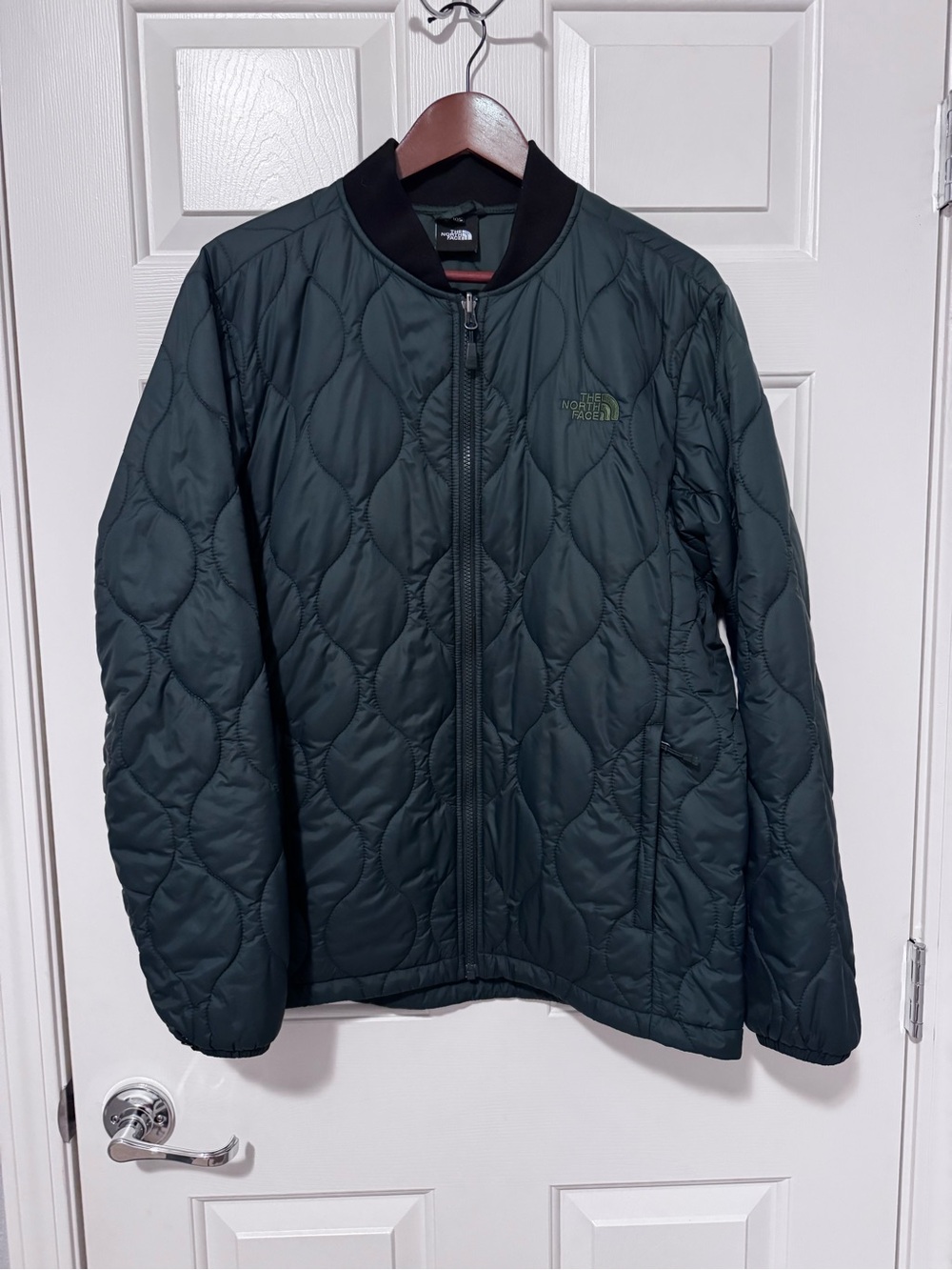 The North Face Men's Quilted Puffer Jacket - Dark Green